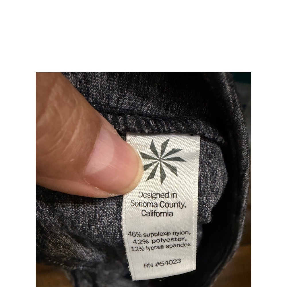 Athleta Womens Heathered Gray Athletic Shorts Supplex Spandex Large Zip Pocket - Picture 5 of 7